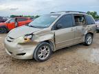 2006 Toyota Sienna LE, auction photograph