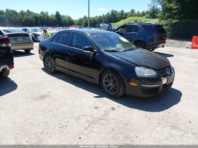 2010 Volkswagen Jetta Limited Edition, IAA US lot 45813635: auction vehicle photo