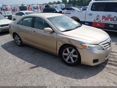 2011 Toyota Camry LE, IAA US lot 45799084: auction vehicle photo