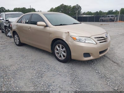 2011 Toyota Camry LE, IAA US lot 46208985: auction vehicle photo