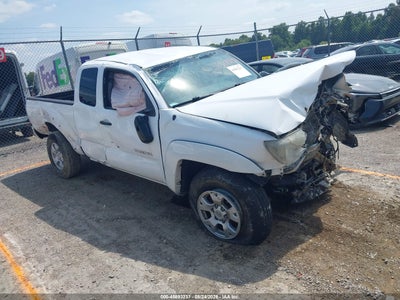 2011 Toyota Tacoma Prerunner, IAA US lot 45893237: auction vehicle photo