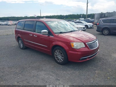 2014 Chrysler Town & Country Touring-L, IAA US lot 46091742: auction vehicle photo