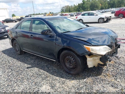 2014 Toyota Camry LE, IAA US lot 46067518: auction vehicle photo