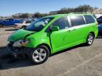 2014 Toyota Sienna LE, Copart US lot 48332546: photo 1, Front End