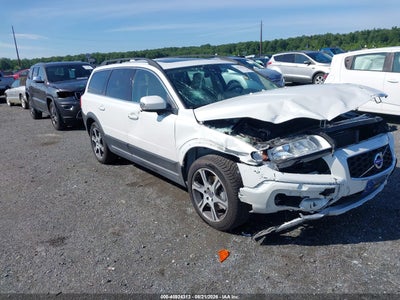 2015 Volvo Xc70 T6, IAA US lot 45924312: auction vehicle photo