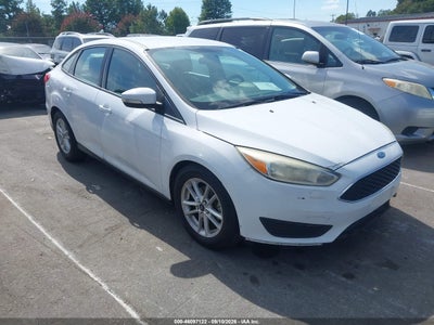 2016 Ford Focus SE, IAA US lot 46097122: auction vehicle photo