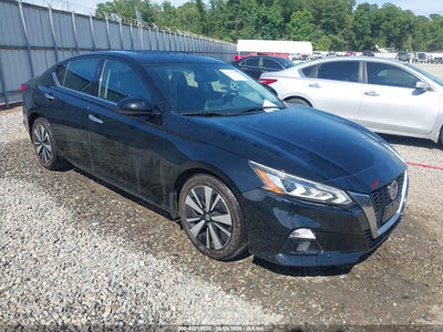 2020 Nissan Altima Platinum Vc-Turbo FWD, IAA US lot 45319538: auction vehicle photo