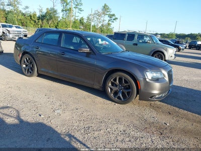 2021 Chrysler 300, IAA US lot 46170821: auction vehicle photo