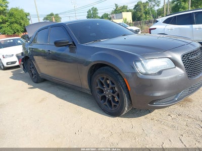 2022 Chrysler 300 Touring AWD, IAA US lot 45576861: photo 1, auction vehicle condition