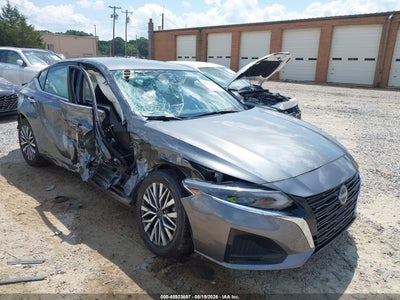 2023 Nissan Altima Sv FWD, IAA US lot 45923697: auction vehicle photo