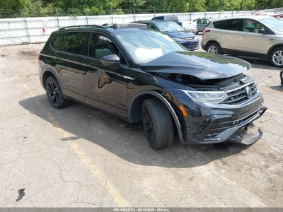 2023 Volkswagen Tiguan 2.0T SE R-Line Black, IAA US lot 45922783: auction vehicle photo