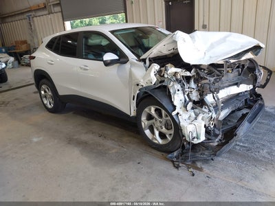 2024 Chevrolet Trax FWD Sp, IAA US lot 45917165: photo 1, auction vehicle condition